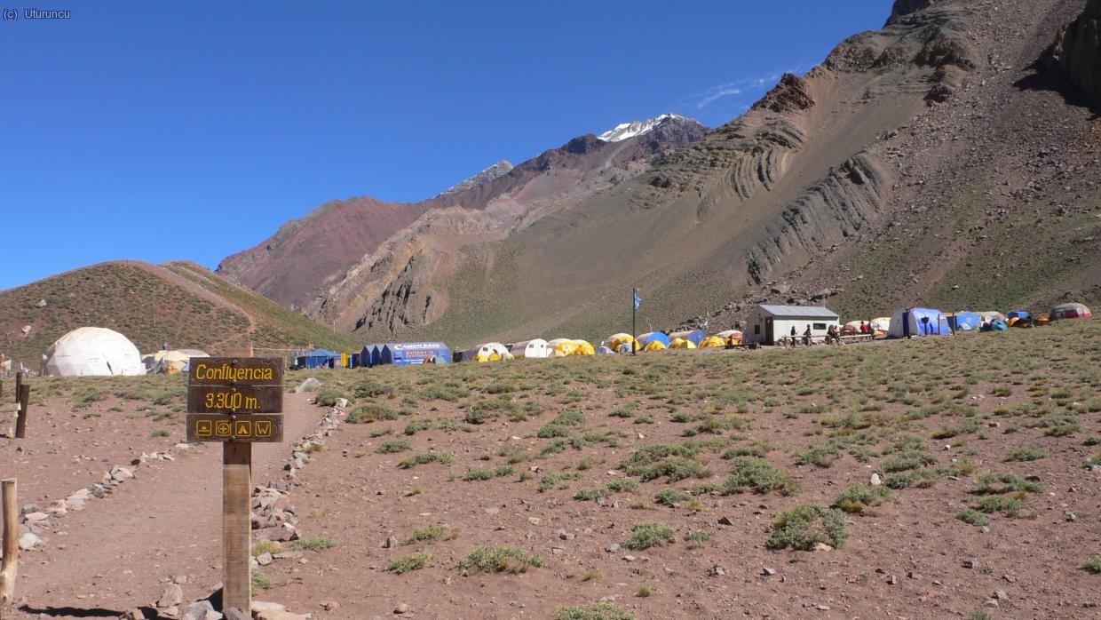 Campamento Confluencia (3350m)