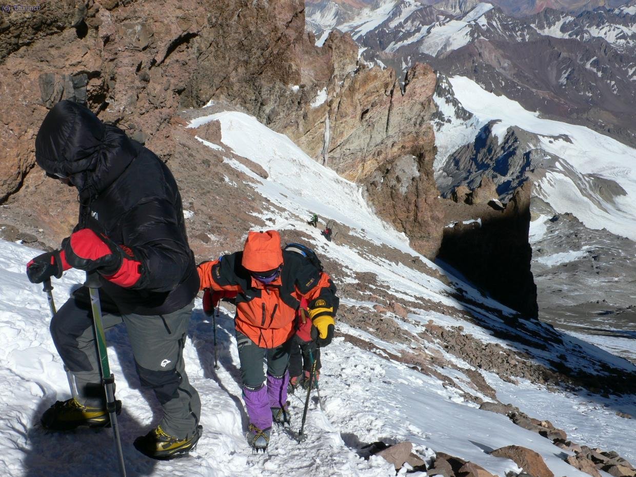 Afrontando La Canaleta, a unos 6800m