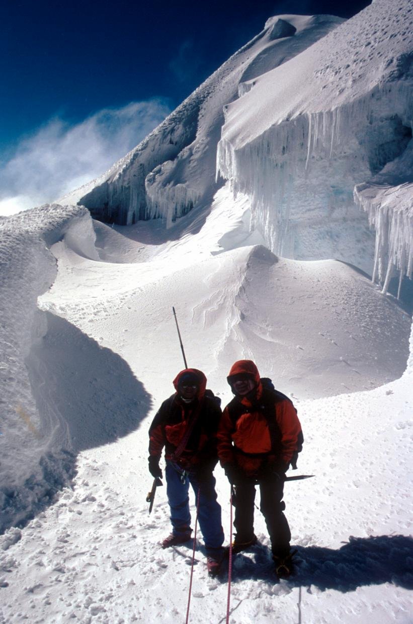 Sorteando grietas en el Cotopaxi, sobre los 5500m