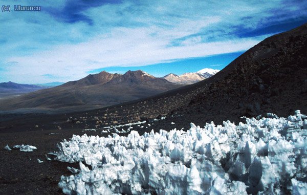 Penitentes cerca del collado intermedio de los Payachatas