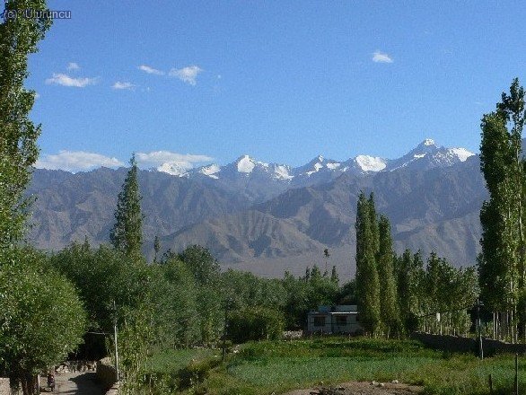 Valle de Leh y cadena del Stok