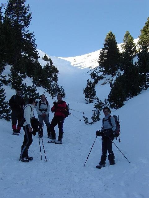 Descansant del divertit descens per la rasa (Jordi Cazaña)