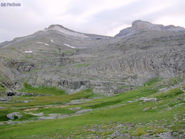 Mirando hacia el Monte Perdido