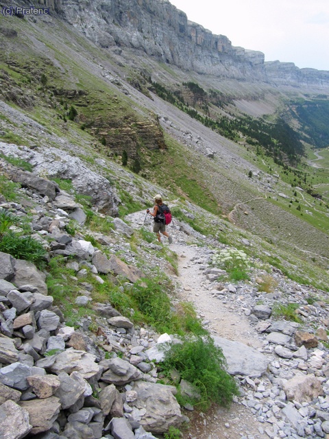 Bajando hacia la Cola de Caballo