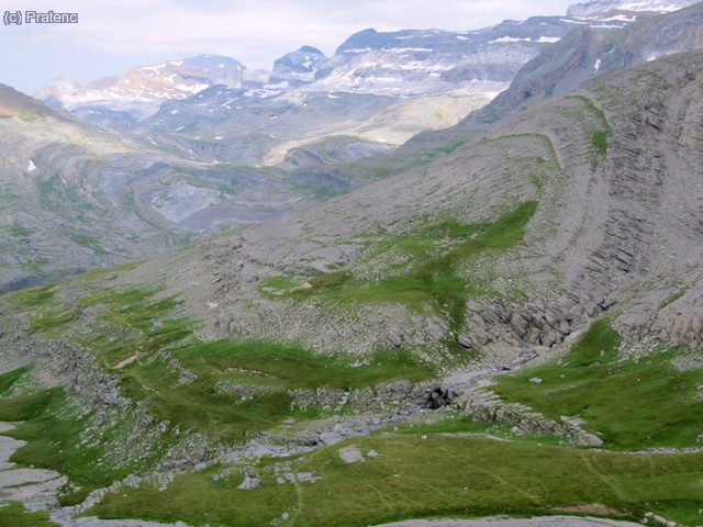 Vista desde el GR11 hacia G&oacute;riz