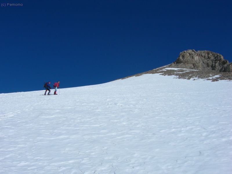 &Uacute;ltima pala de nieve, a 3200m