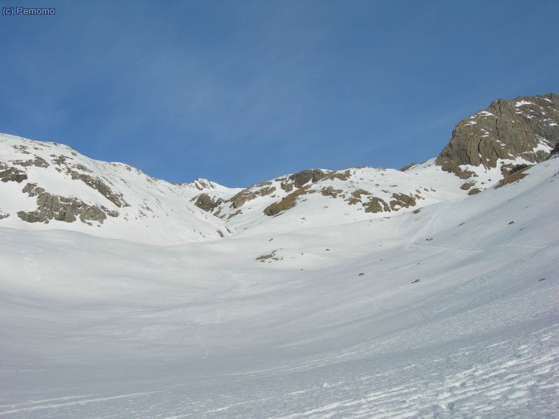 Al fondo, en el centro, el Pavots (3124m)