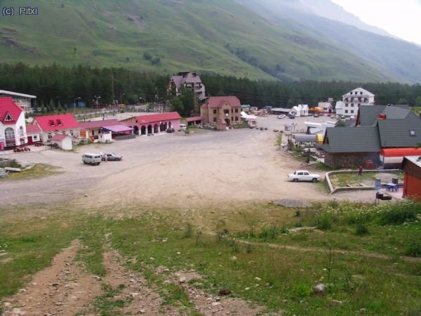 Poblado de Cheget, por el que pasamos unos de los d&iacute;as de aclimataci&oacute;n.