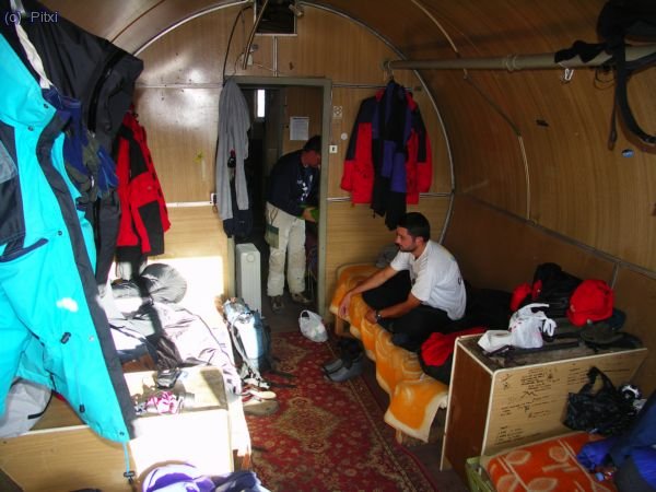Interior de uno de los refugios.