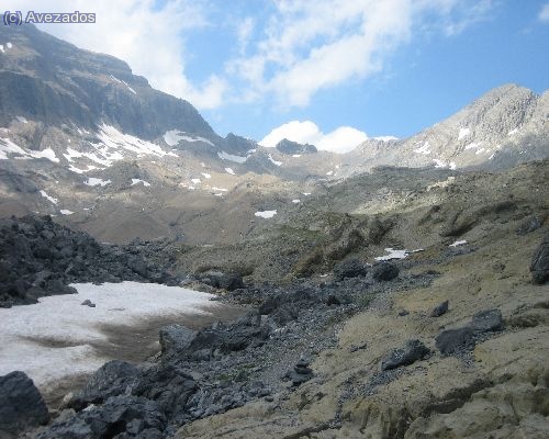 la planicie del balcon mirando hacia el collado de marbore
