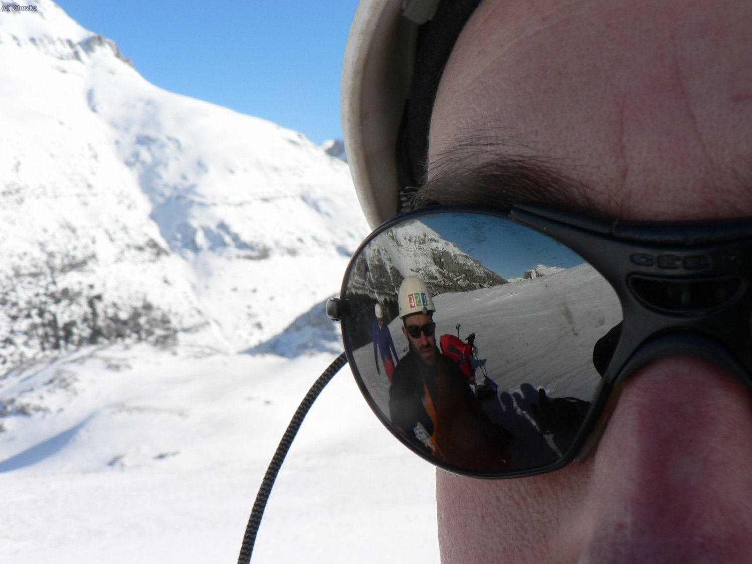 Reflejo de Borja, detr&aacute;s el Bisaurin. 15/02/2010