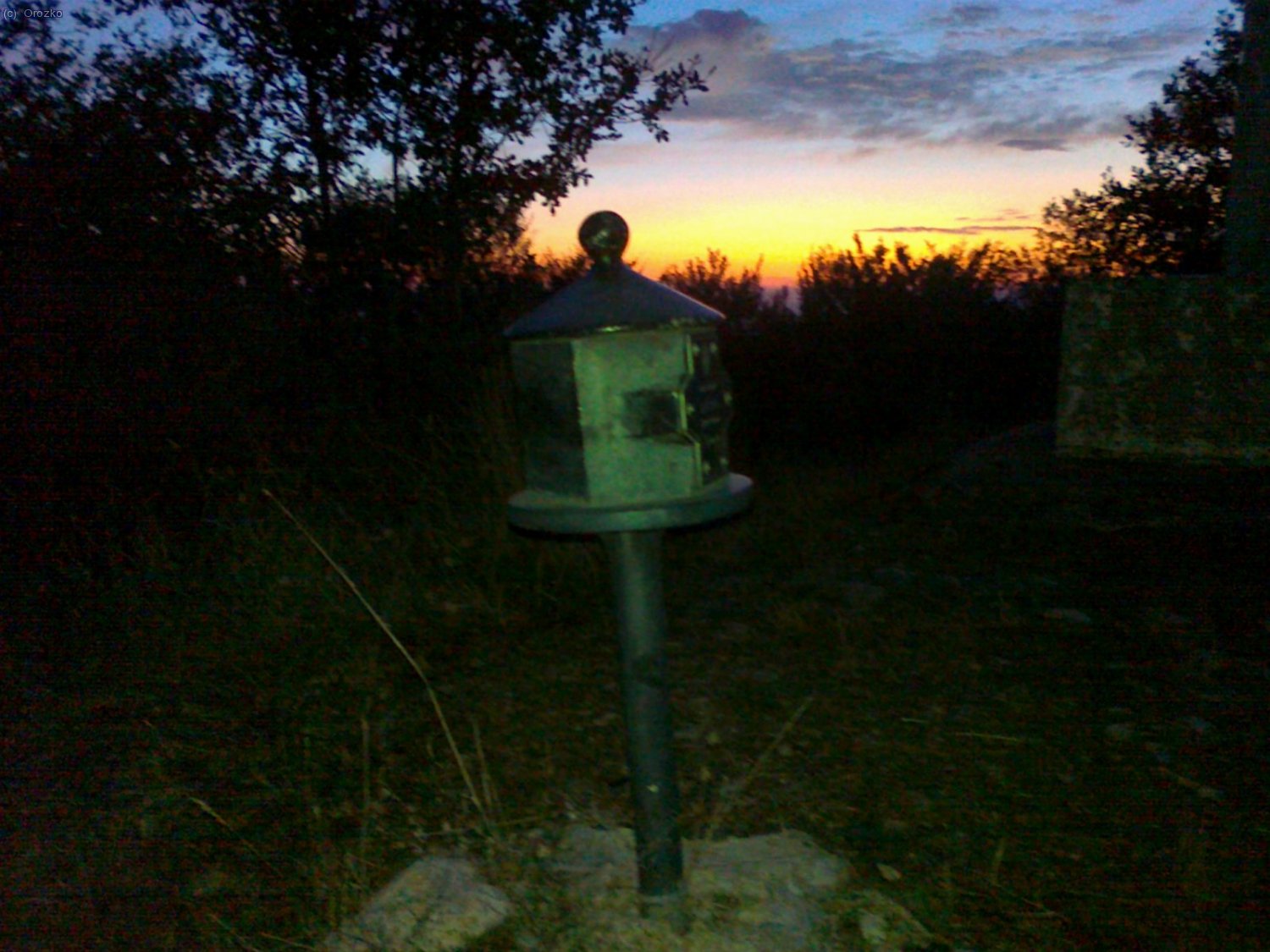 BUSTO. Montes de Vitoria.