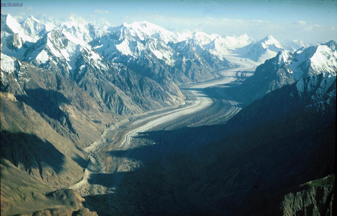 Glaciares impresionantes en el Pamir.