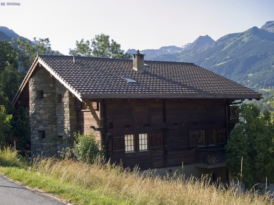 Bonica casa valesiana (B&B) a Cotterg. Final de la tercera etapa