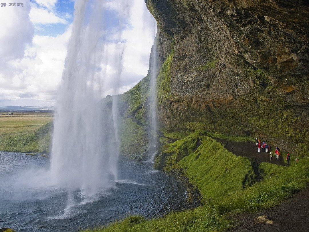 Cascada Seljalandfoss