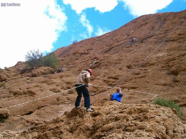 Escalando en las gargantas del Todra