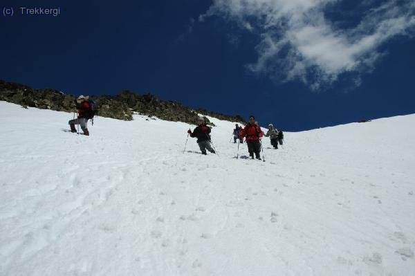 Bajando por la cara oeste en direcci&oacute;n al Collado dels Malhiverns