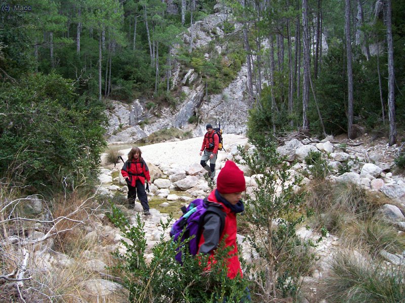 De nuevo en las Gubias, alguno queria volver apasar por el Pas del Romeret, de lo bien que se lo habian pasado.