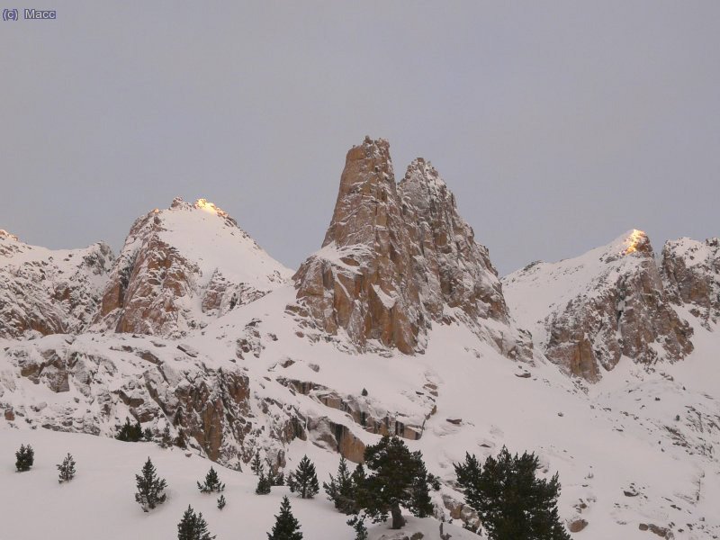 Saboredo, Agullas y Pic de Amitges.