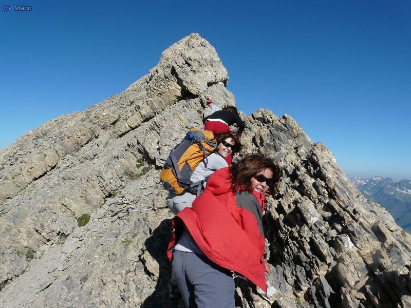Ya estamos en faena, facil y entretenida cresta.