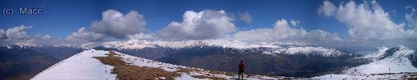 Panoramica desde la cima del Taga.