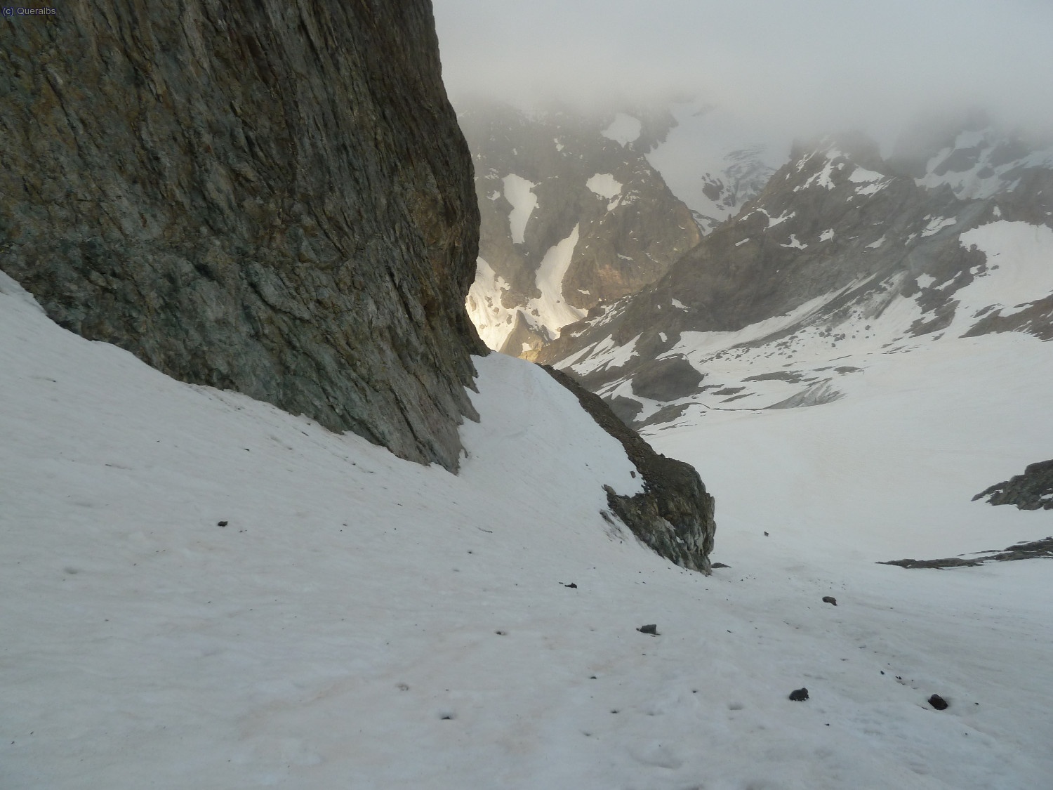 Couloir Coolidge. El sol per sota nostre.