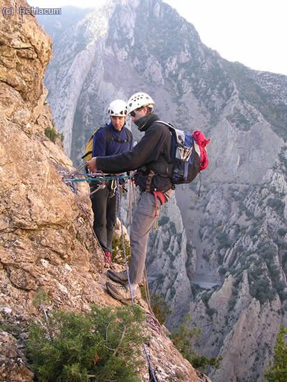 Sector pant&agrave; d&acute;Escales: aix&ograve; es posa xungo.