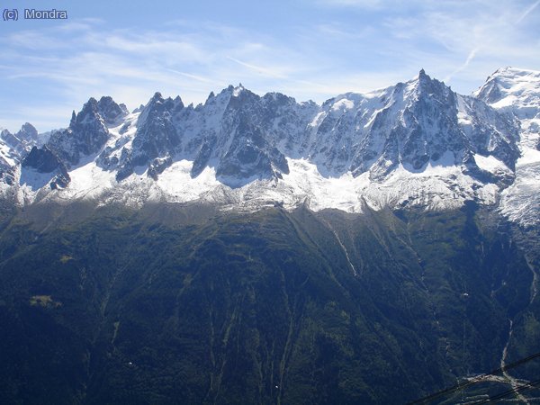 A la dreta es veu l&acute;Aiguille du Midi