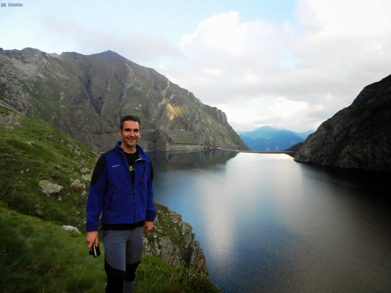 P&agrave;rquing i presa de Llauset