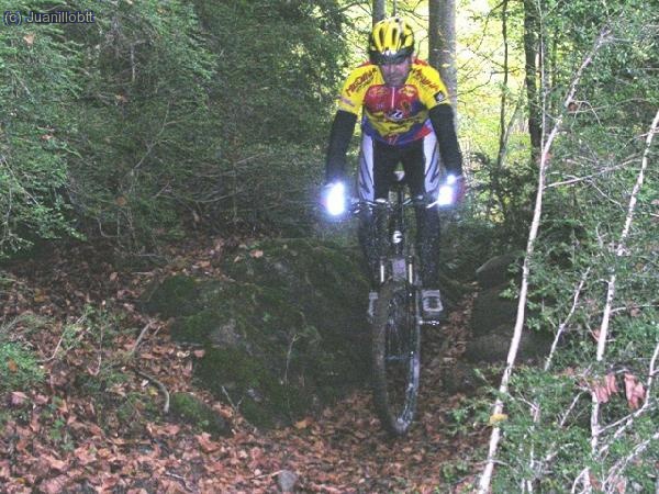 Juanillo por el sendero. Guapissimo