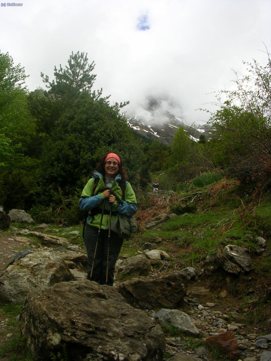 25m m&aacute;s arriba se junta el Gr con la pista forestal