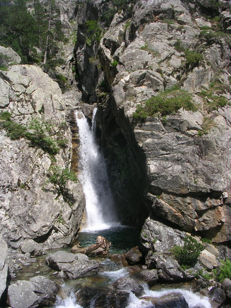 una de les moltes cascades que hem vist