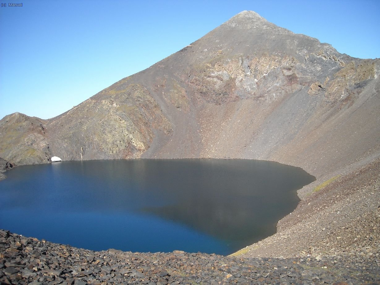 Ibon y Pico Tebarray