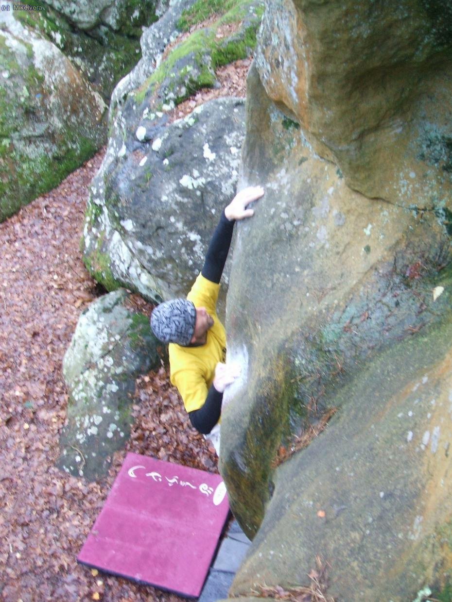 En el calvario... un V de romos...