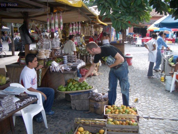 comprando fruta.