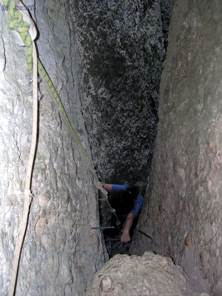 Pujant la canal del Grau del Carrasclet.