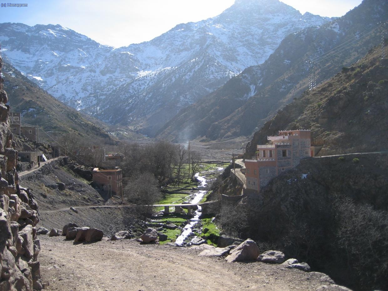 Al fons el Toubkal, desde Araund