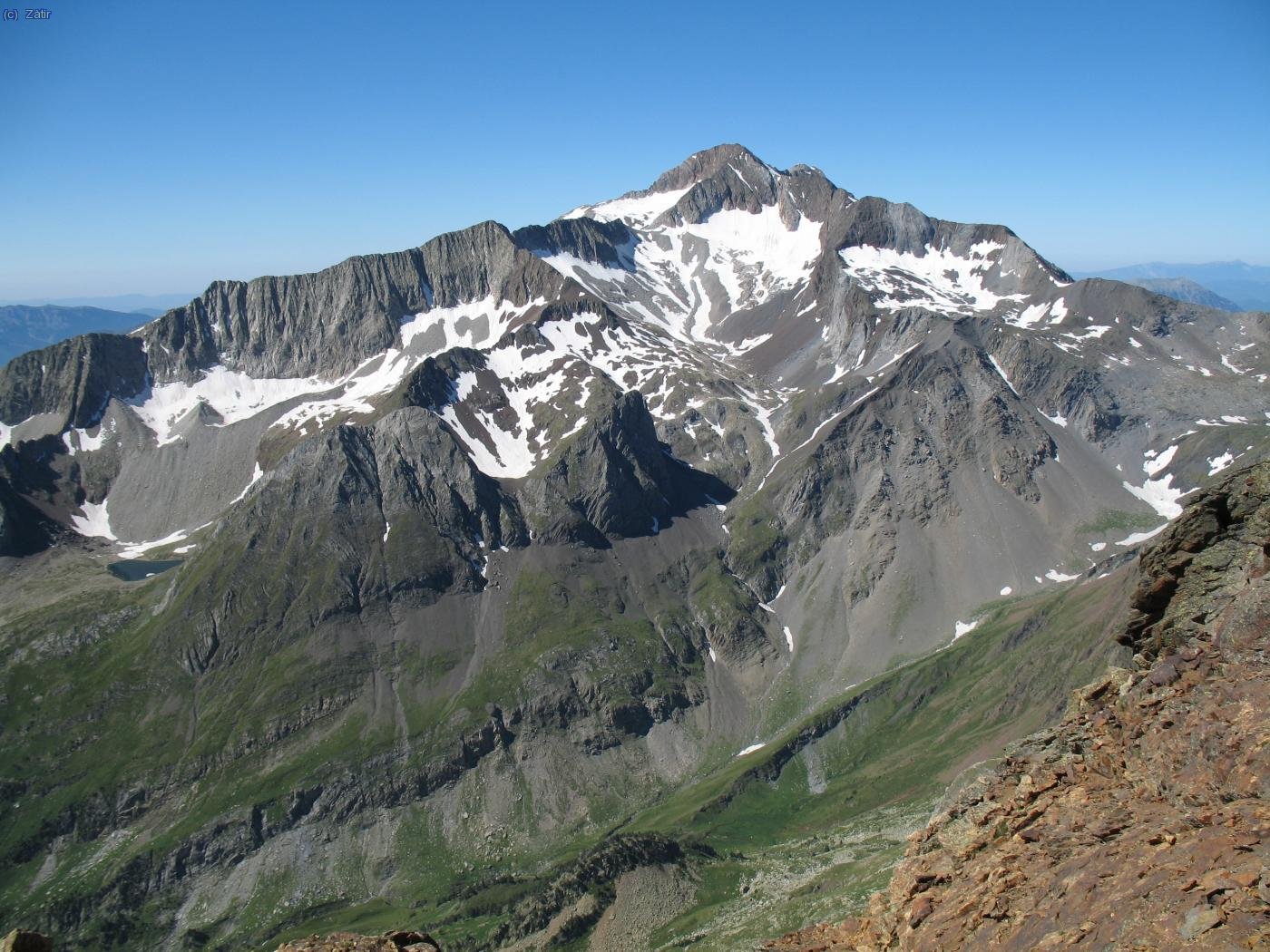 La impressionant cara N del Posets des del Pic de Clarabide (3020m).