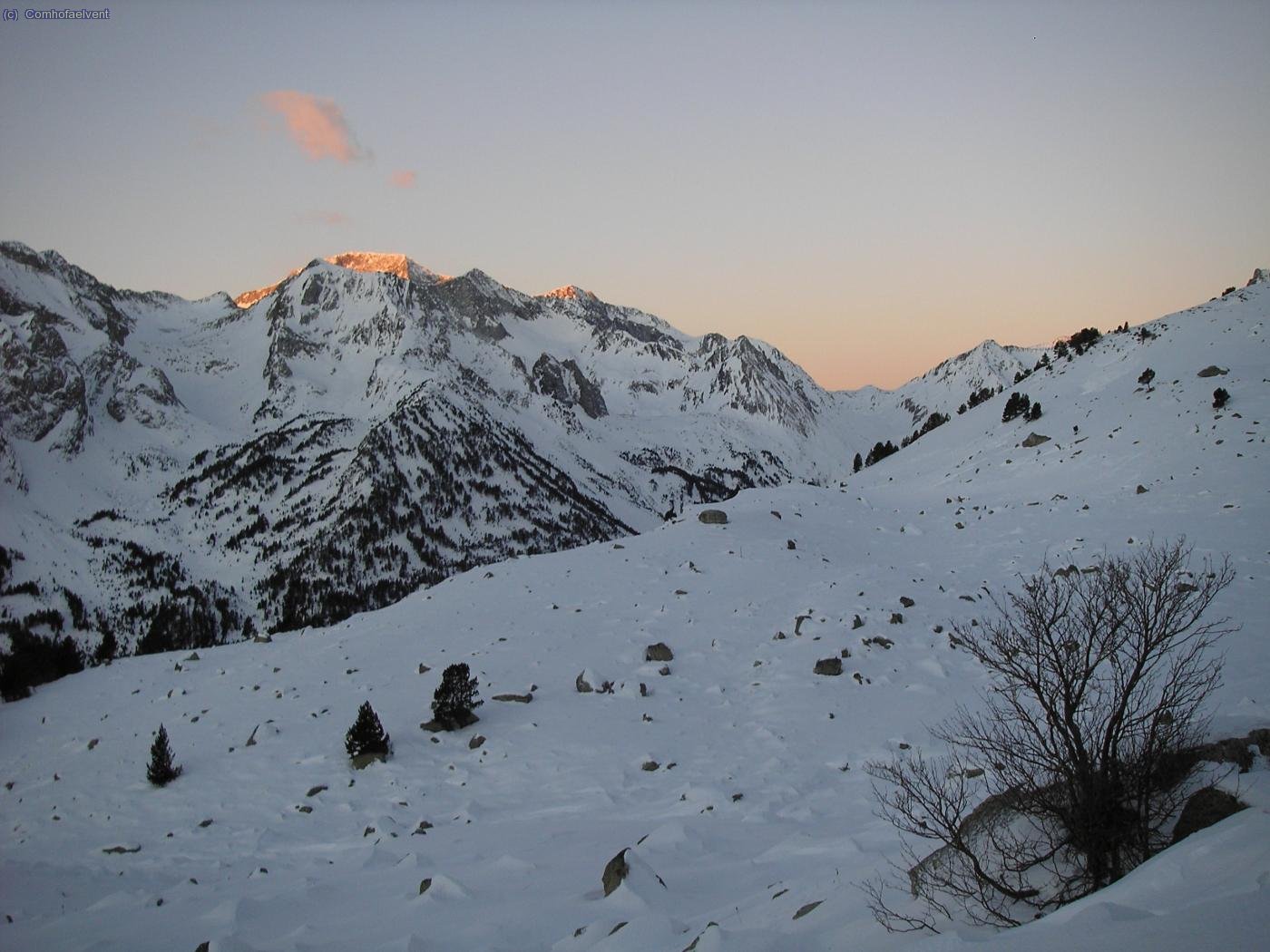 el Posets regat de llum