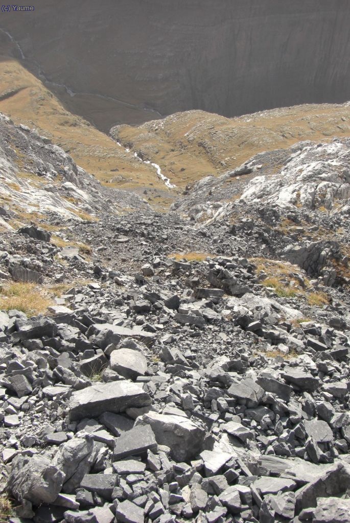 Xino-xano, pedrera amunt.