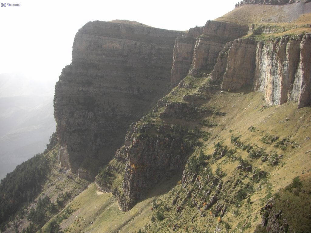 El Tozal del Mallo una mica gras, ser&agrave; q&uuml;esti&oacute; de fer-li una litosucci&oacute;...