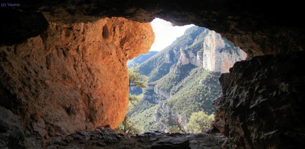 Una coveta amb bones vistes.