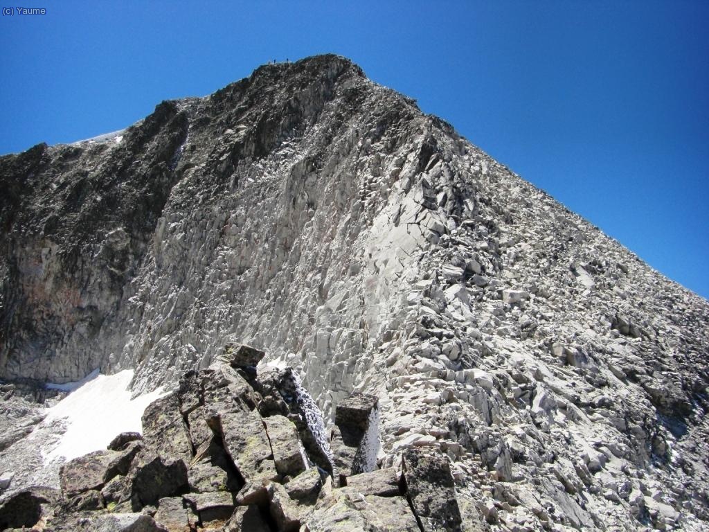 I ara cap avall (&iexcl;sub&iacute; pa baj&aacute;, vaya tonter&iacute;a!).