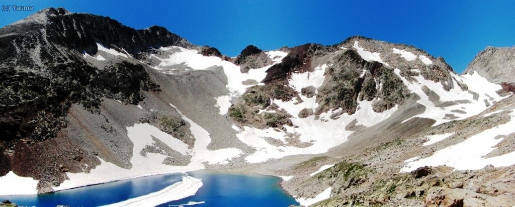 Des del portal, diem ad&eacute;u a Perdiguero i Lliterola...