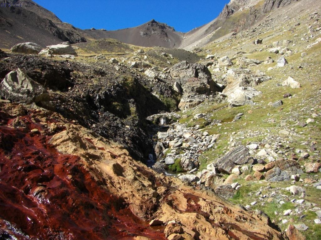 La font roia (obviously my dear Watson) i el coll de llauset ja molt amunt.