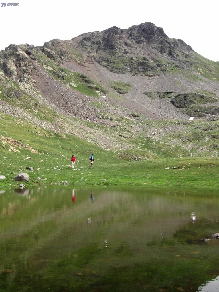 Poc a poc, deixem enrera el tuc que sembla inaccessible ( si no fos perqu&egrave; hi hem estat fa una estoneta).