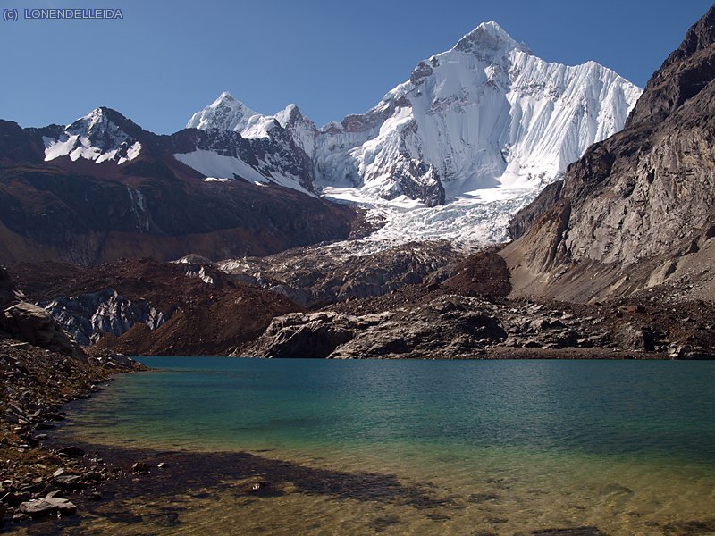 Nevado Yerupaj&aacute; Sud desde Sarapococha