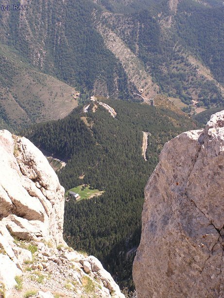 A vista de pajaro el campo base.
