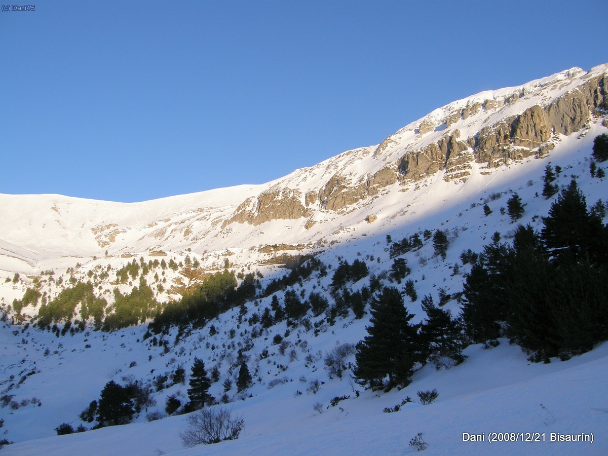Collado del Forat&oacute;n (2.016 m) i Bisaur&iacute;n (2.670 m)