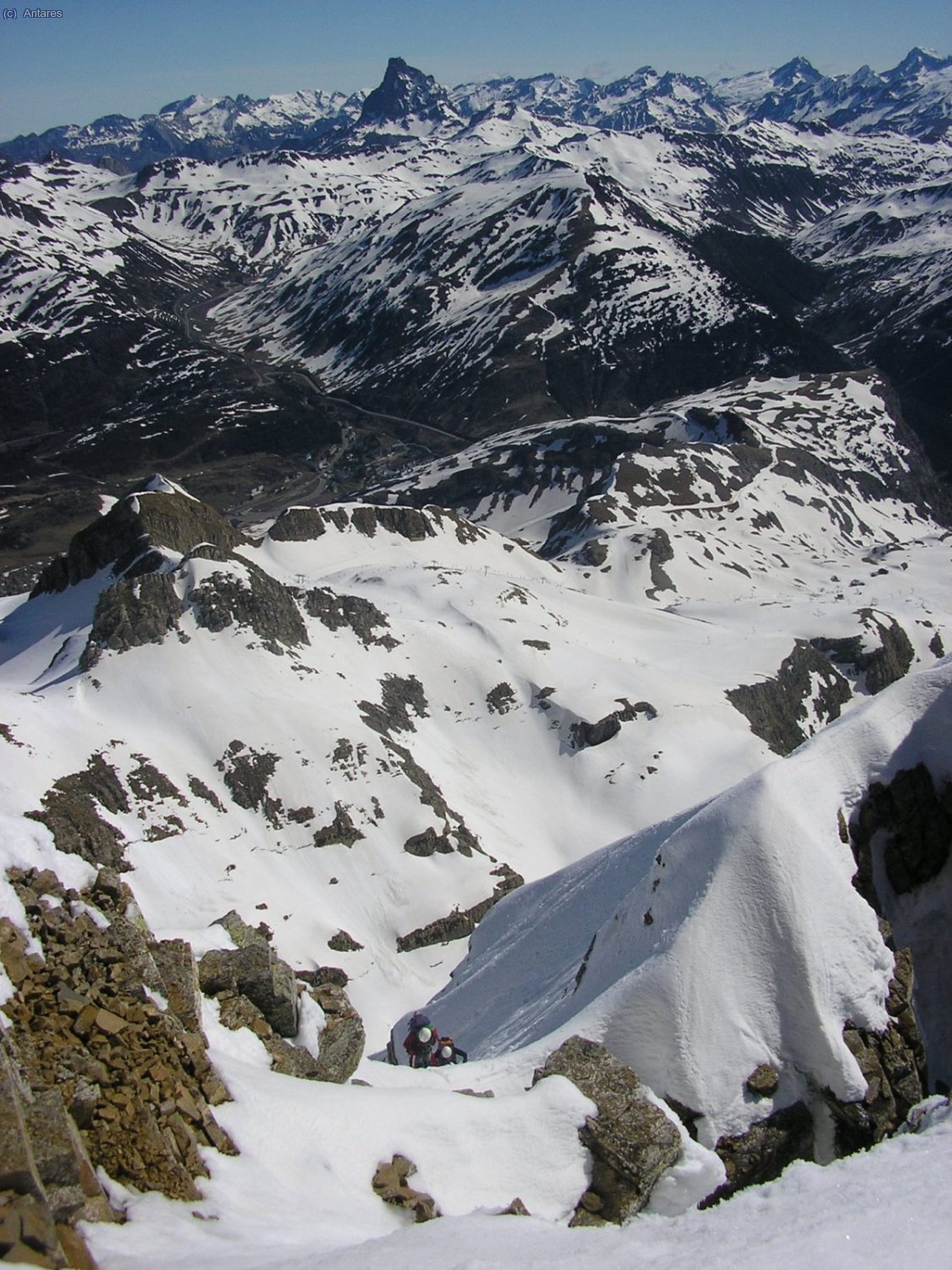 Con el Midi como testigo